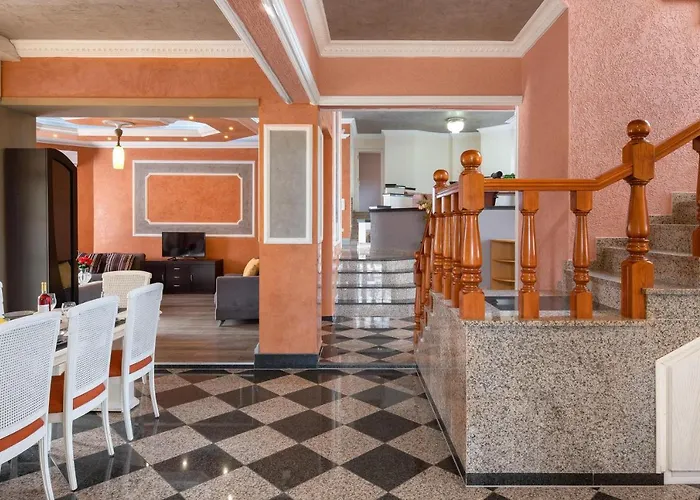 Casa Loma 伊利索斯