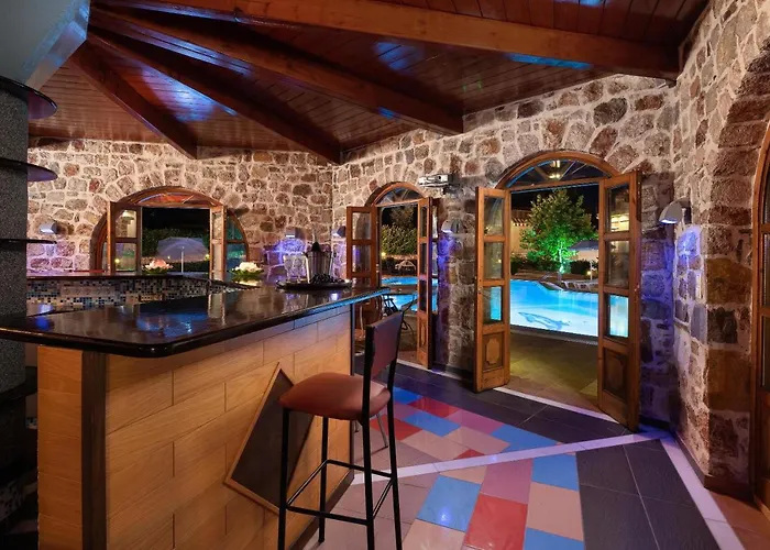 Casa Loma فيلة إياليسوس