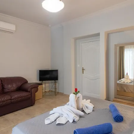 Casa Loma * Ialysos (Rhodes)